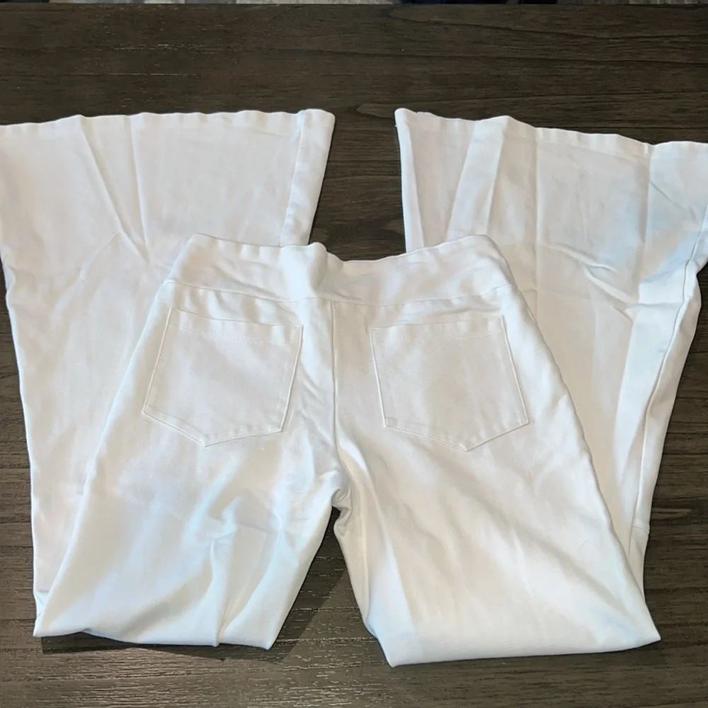 Chatoyant Flare Jeans - Picture 6 of 8